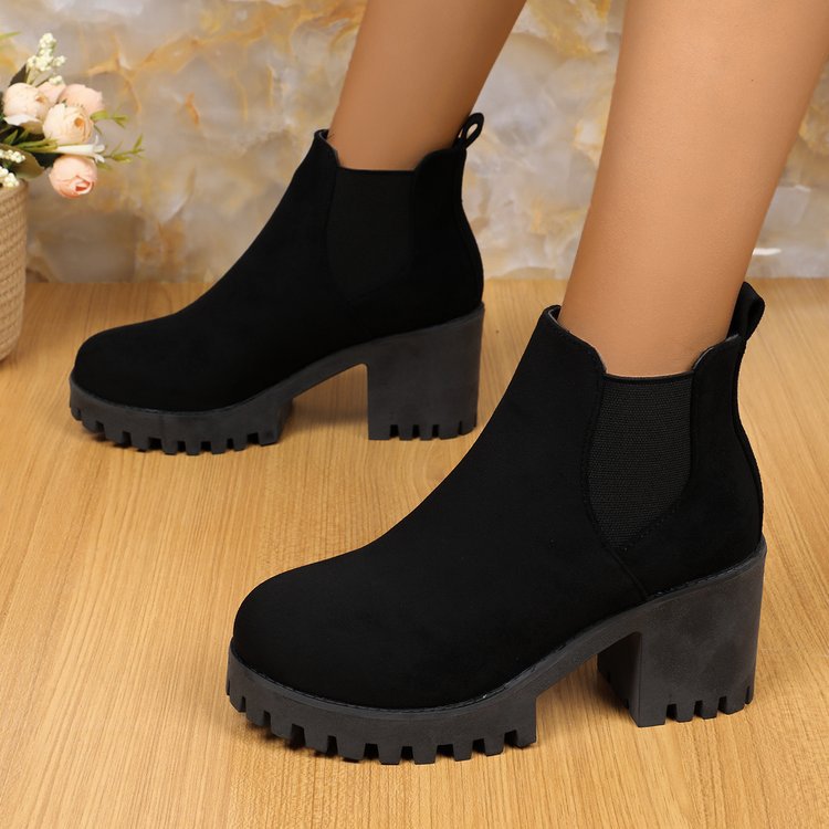 Aline | Damen Chelsea Stiefel mit hohem Absatz und grober Profilsohle