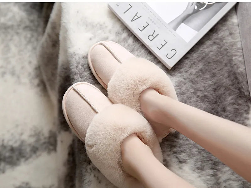 Astrid | Damen Gefütterte Winter Hausschuhe mit Flauschkragen