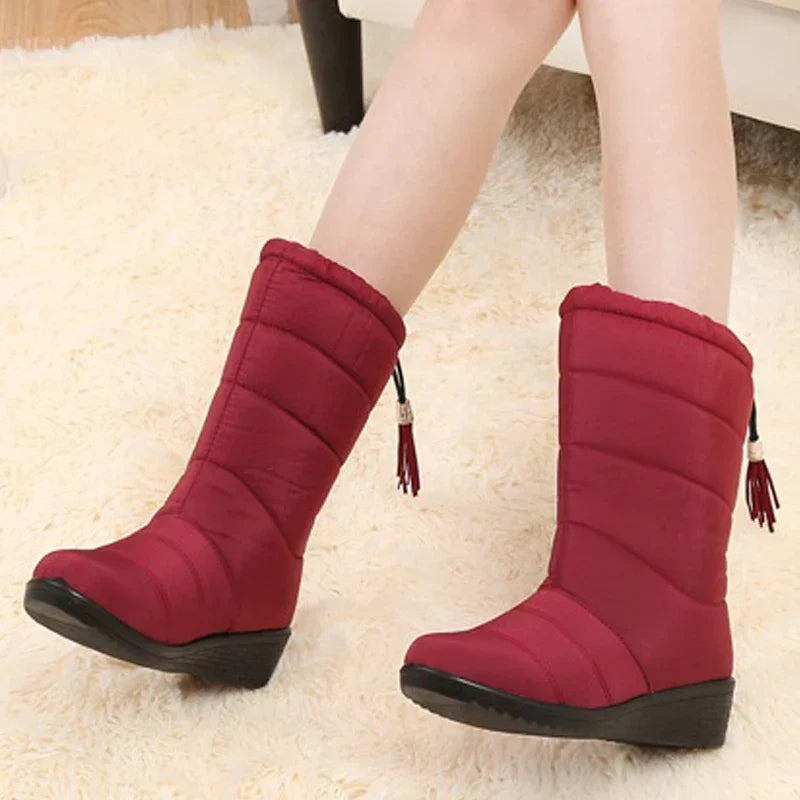 Madeleine | Damen Wasserdichte Mittelhohe Winterstiefel mit Keilabsatz