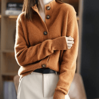 Monika | Damen Strickjacke mit Knöpfen und V Ausschnitt