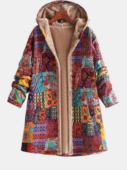 Saskia | Damen Teddy Fleecemantel mit künstlerischem Patchwork Muster